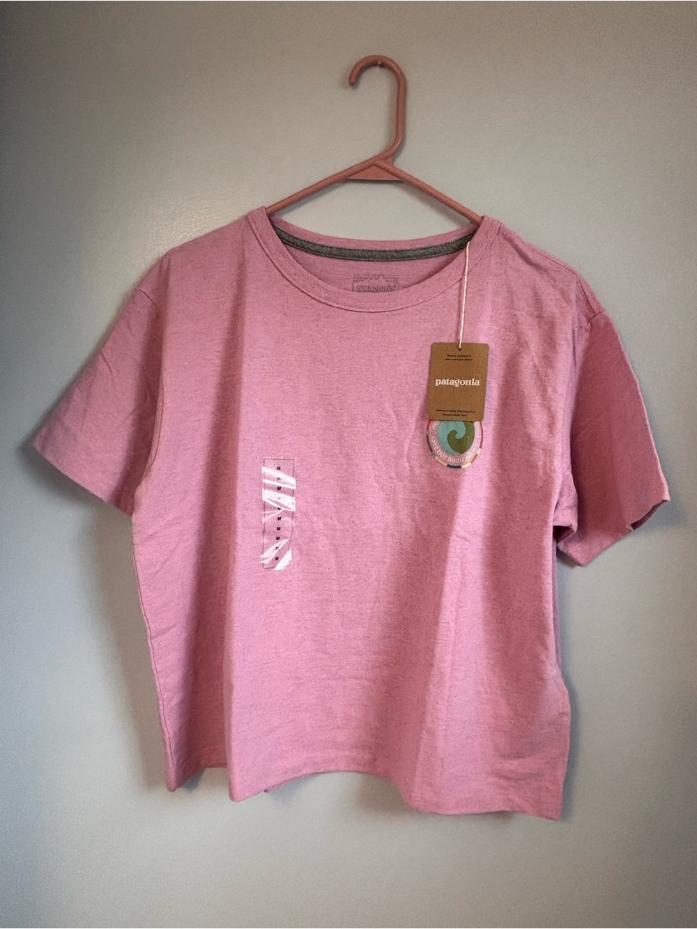 Patagonia Pink Women’s Easy Cut Short-Sleeve Crewneck Responsibility-Tee. Sz M.